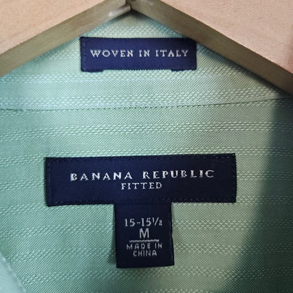 Banana Republic Men's‎ Fitted Green Size M 15-15 1/2 Texture Striped Dress Shirt